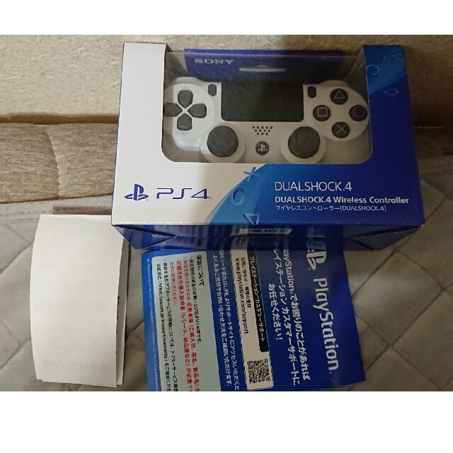 新品未開封 レシート付き ソニー PS4 純正コントローラ ホワイトPS4