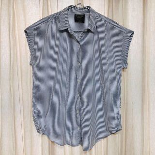 アバクロンビーアンドフィッチ(Abercrombie&Fitch)のAbercrombie&Fitch ストライプシャツ XSサイズ(シャツ/ブラウス(半袖/袖なし))