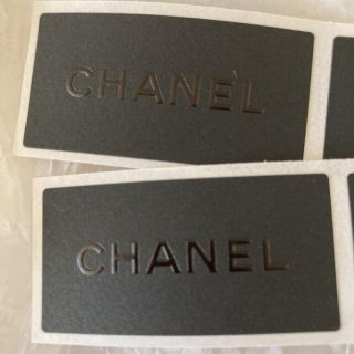 シャネル(CHANEL)のCHANEL/最新/ブラック×ブラックロゴシール【2枚】(シール)