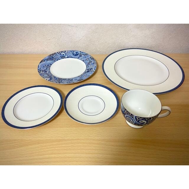 WEDGWOOD(ウェッジウッド)のウェッジウッド　エンプレス　5ピースフルセット　美品 インテリア/住まい/日用品のキッチン/食器(食器)の商品写真