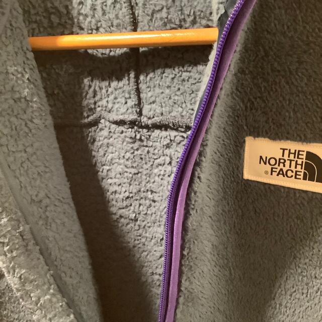 THE NORTH FACE(ザノースフェイス)のTHE NORTH FACEフリースベストノースフェイスブルーグレー メンズのトップス(ベスト)の商品写真