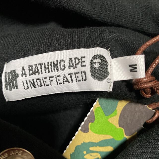 A BATHING APE(アベイシングエイプ)のAPE BAPE undefeated パーカー　CAMO 迷彩　M スウェット メンズのトップス(パーカー)の商品写真