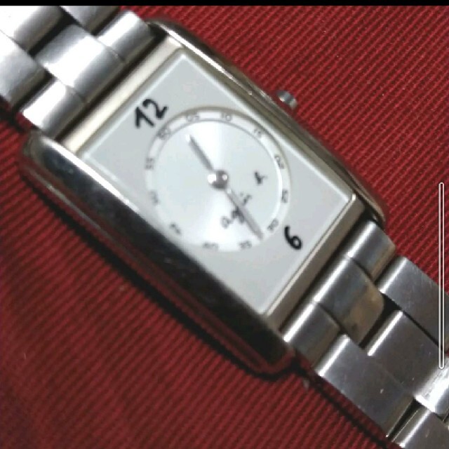 agnes b.(アニエスベー)のagnis b. アニエスベー 　レディース腕時計　シルバースクエアウォッチ レディースのファッション小物(腕時計)の商品写真