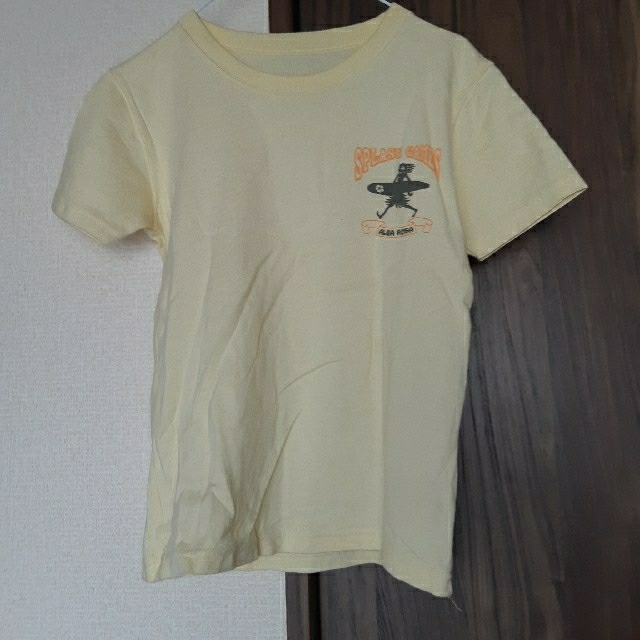 ALBA ROSA(アルバローザ)のALBA ROSA　アルバローザ　Tシャツ　カットソー　ハイビスカス　イエロー レディースのトップス(Tシャツ(半袖/袖なし))の商品写真