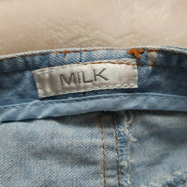 MILK(ミルク)のMILK　ミルク　デニム　ショートパンツ　デニムパンツ　星☆ レディースのパンツ(デニム/ジーンズ)の商品写真