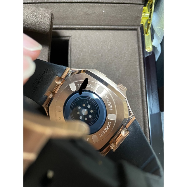 Apple Watch(アップルウォッチ)のGOLDEN CONCEPT アップルウォッチケース　ゴールデンコンセプト メンズの時計(腕時計(デジタル))の商品写真