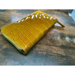 証明付き シャイニングクロコダイル イエロー 長財布 ゴールド