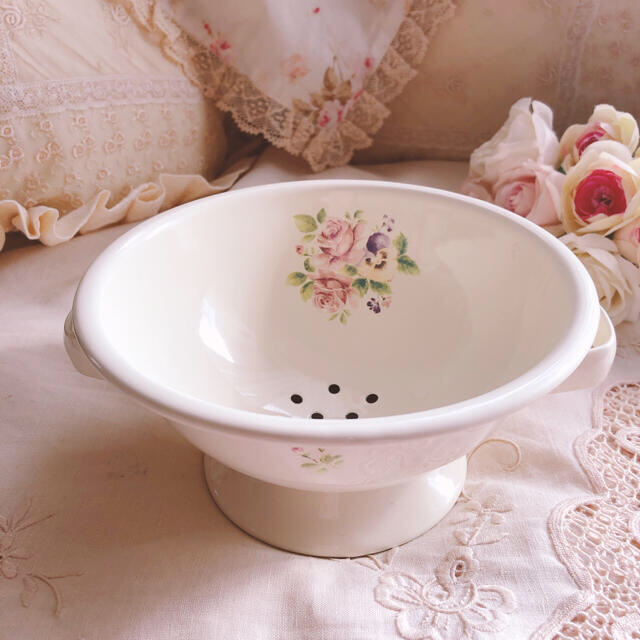 お値下げ♡イマンイザベラミニコランダー薔薇マニーローズバスケット
