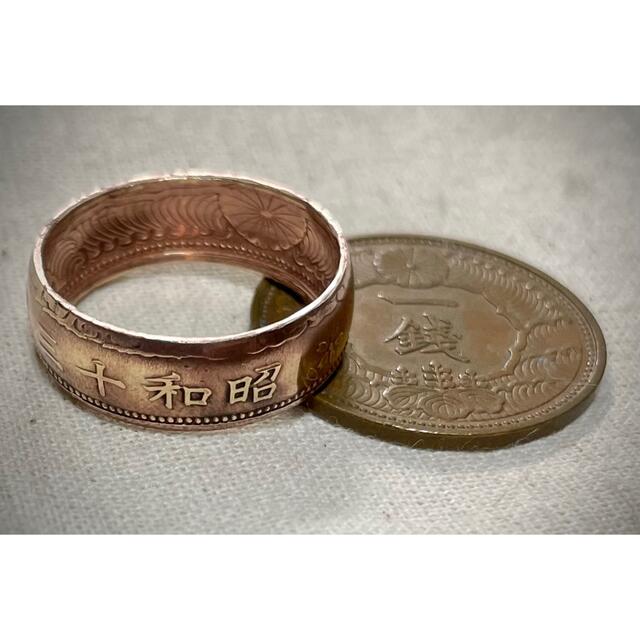 レア古銭!! 大日本帝国カラス一銭 コインリング メンズのアクセサリー(リング(指輪))の商品写真