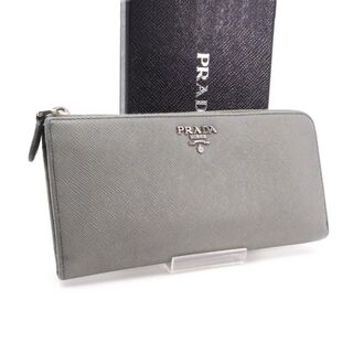 プラダ 財布（グレー/灰色系）の通販 300点以上 | PRADAを買うならラクマ