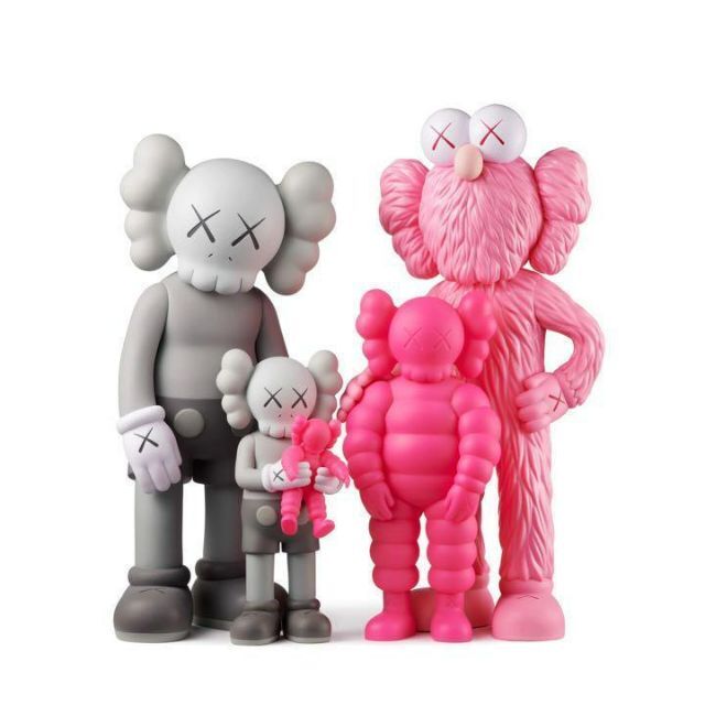 【ププ様専用】【新品未使用品】KAWS FAMILY  "Grey Pink" エンタメ/ホビーのフィギュア(その他)の商品写真