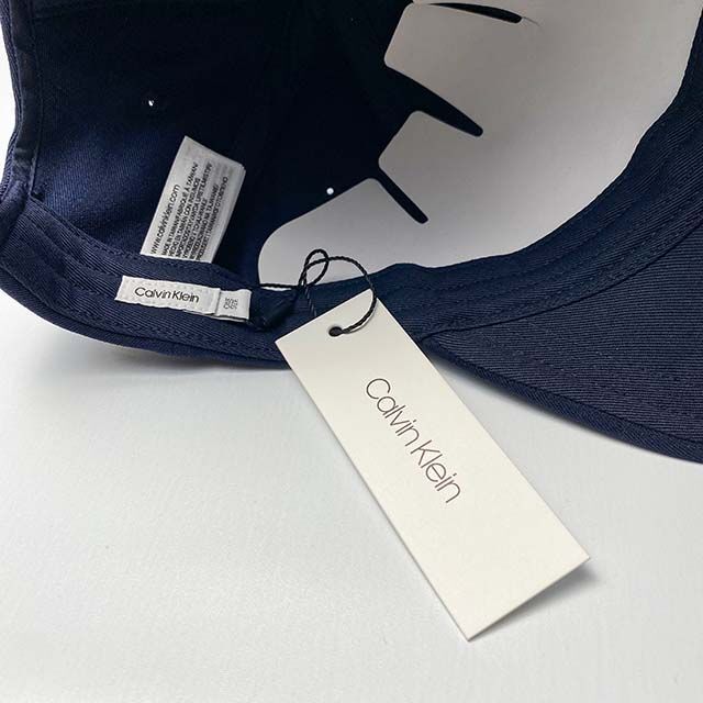 Calvin Klein(カルバンクライン)のカルバン クライン　キャップ　CALVIN KLEIN レディースの帽子(キャップ)の商品写真