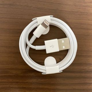 アイフォーン(iPhone)のiPhone充電ケーブル　正規品(バッテリー/充電器)