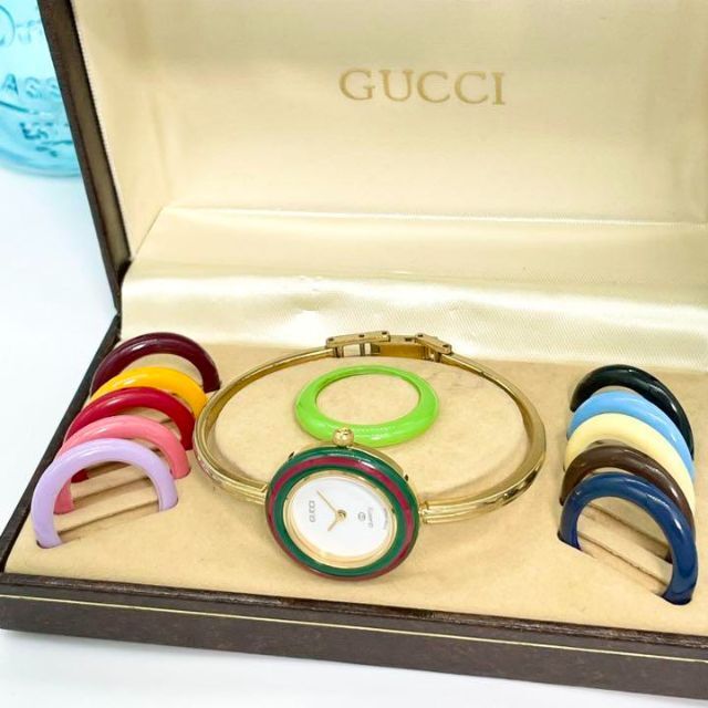 Gucci(グッチ)の24 グッチ時計　レディース腕時計　チェンジベゼル　アンティーク　付属品完備 レディースのファッション小物(腕時計)の商品写真