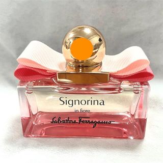 サルヴァトーレフェラガモ(Salvatore Ferragamo)の【新品未使用】シニョリーナ イン フィオーレ オーデトワレ 100ml(香水(女性用))