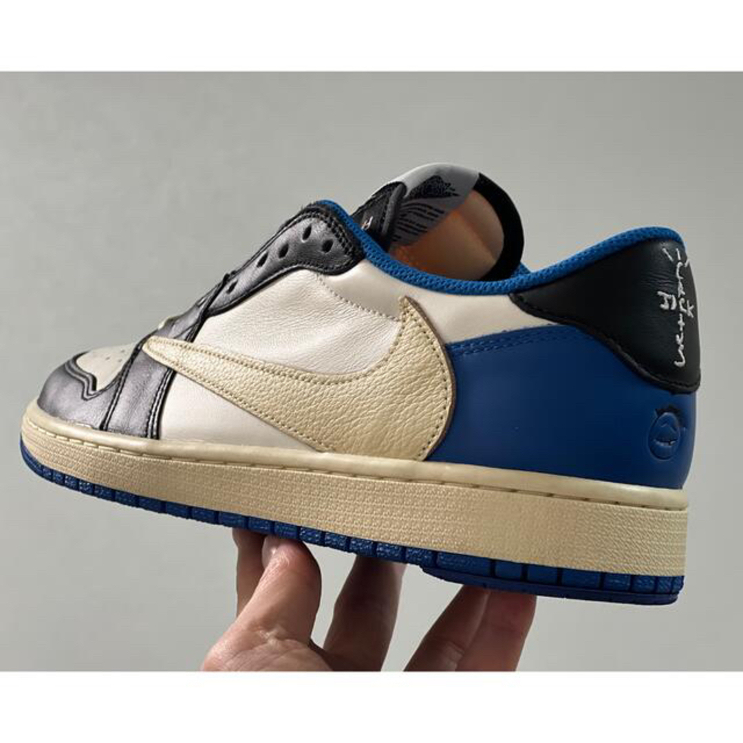 NIKE(ナイキ)のTRAVIS SCOTT X FRAGMENT AIR JORDAN 1 LOW メンズの靴/シューズ(スニーカー)の商品写真