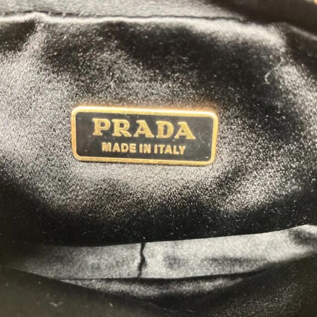 PRADA(プラダ)のプラダ　ポーチ　パンチング　羊革 レディースのファッション小物(ポーチ)の商品写真