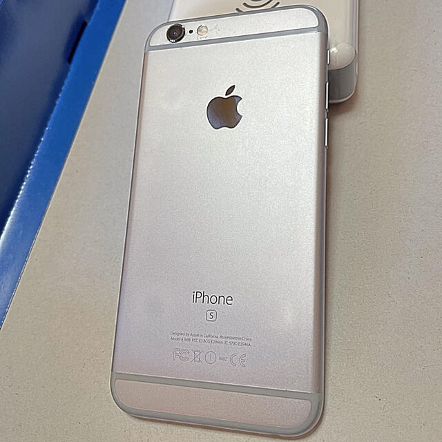 Apple(アップル)の美品 iPhone 6s au スペースグレー 16GB 黒 スマホ/家電/カメラのスマートフォン/携帯電話(スマートフォン本体)の商品写真