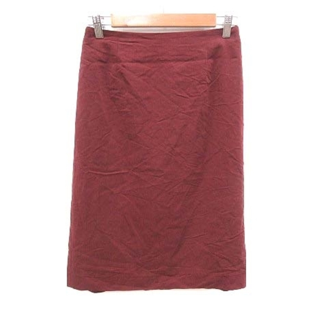 23区(ニジュウサンク)の23区 タイトスカート ひざ丈 スエード調 38 赤 ワインレッド レディースのスカート(ひざ丈スカート)の商品写真