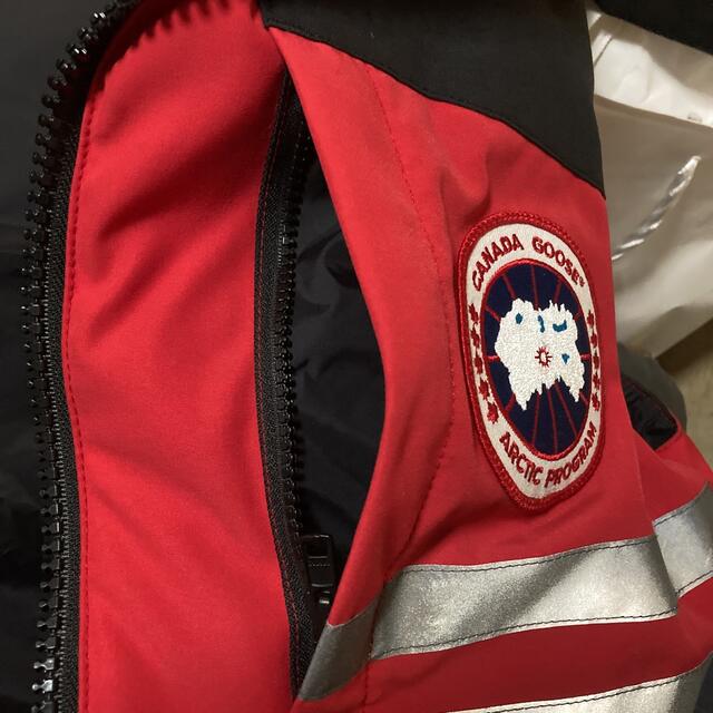 Canada goose メンズのジャケット/アウター(ダウンベスト)の商品写真