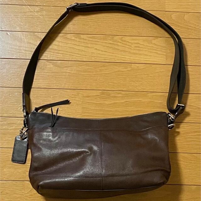 COACH(コーチ)のma様専用　coach コーチ メンズ ショルダーバッグ ブラウン 70312 メンズのバッグ(ショルダーバッグ)の商品写真