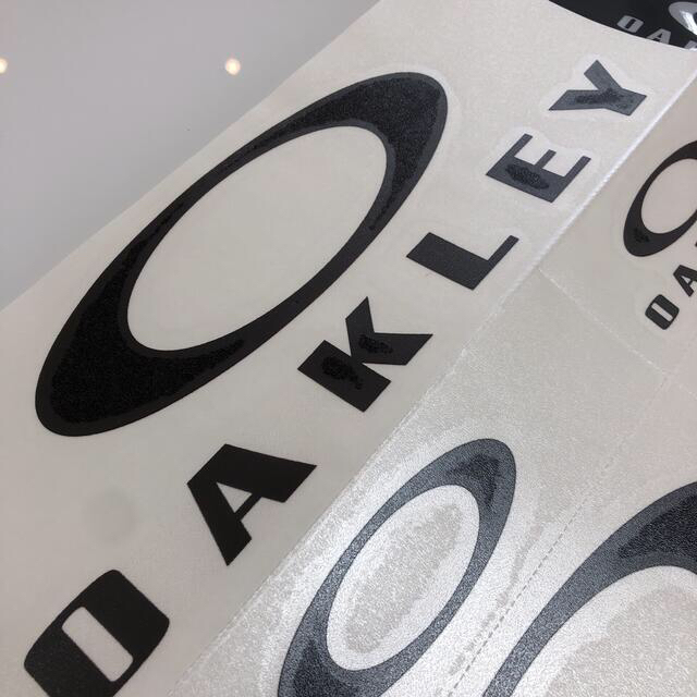 Oakley(オークリー)のオークリー ロゴ ステッカー OAKLEY シール 211-136-001 スポーツ/アウトドアのスノーボード(アクセサリー)の商品写真