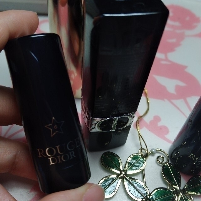 Dior(ディオール)の最安値　Dior　マットキス　666　口紅　そのまま使用可　現品同量　一本 コスメ/美容のベースメイク/化粧品(口紅)の商品写真