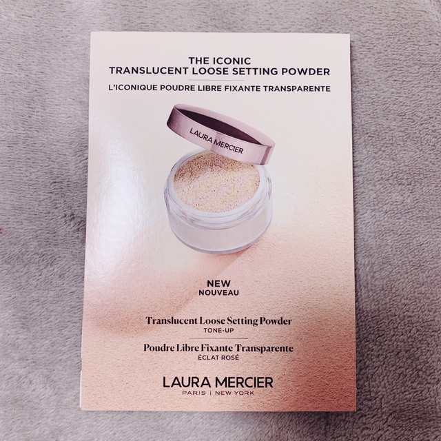 laura mercier(ローラメルシエ)のトランスルーセント ルースセッティングパウダー ライトキャッチャー 01 コスメ/美容のベースメイク/化粧品(フェイスパウダー)の商品写真