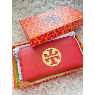 トリーバーチ(Tory Burch)の【 Tory Burch(トリーバーチ) 】ロゴ長財布 レッド(財布)