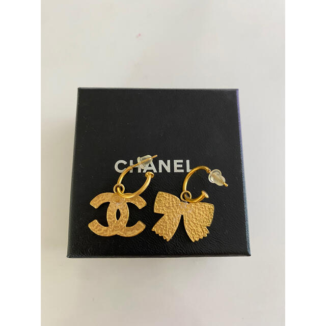 CHANEL(シャネル)のシャネル　ピアス　訳あり　 レディースのアクセサリー(ピアス)の商品写真