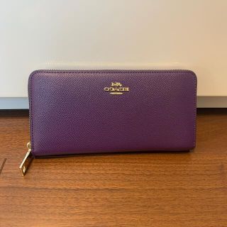 コーチ(COACH)のショプバ・箱付きレアカラー　コーチ　長財布　紫(財布)