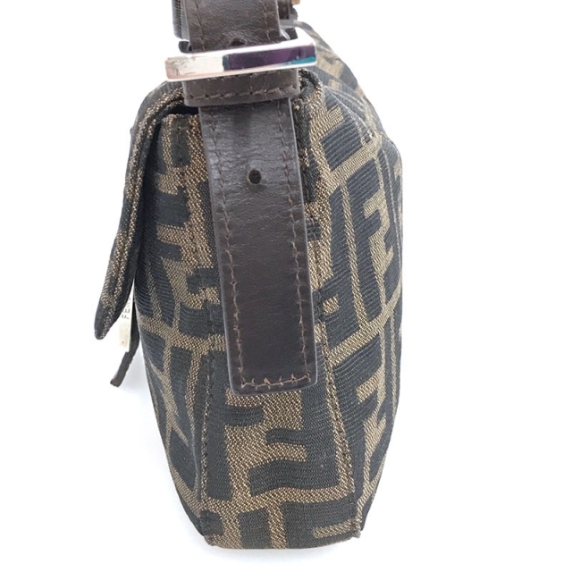 フェンディ FENDI ズッカ柄 マンマバケット セミ ショルダーバッグ フェンディ FENDI ズッカ柄 マンマバケット セミ ショルダーバッグ