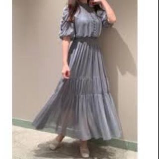 スナイデル(SNIDEL)の新木優子着用　完売品　snidel sustaina チュールティアードドレス(ロングワンピース/マキシワンピース)