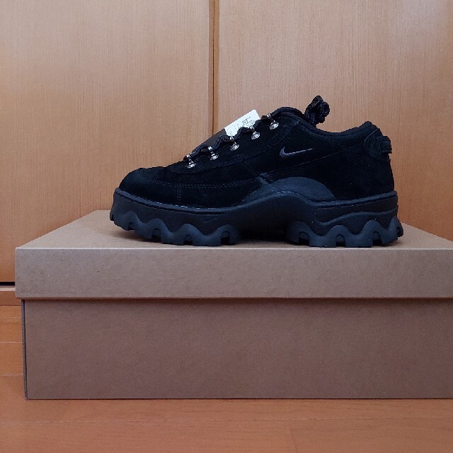 NIKE W NIKE LAHAR LOW 25センチ