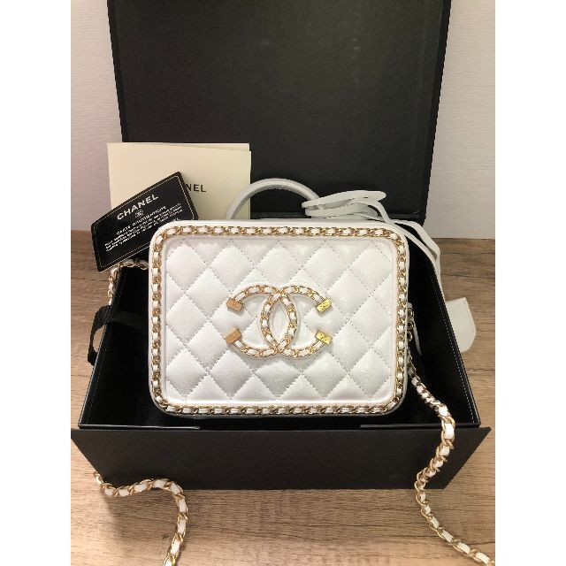 CHANEL - CHANEL シャネル バニティケース ショルダーバッグの通販 by