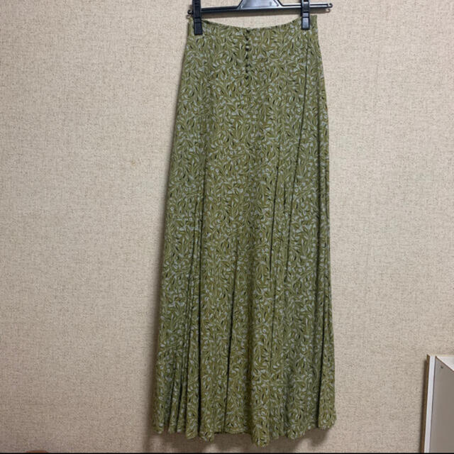FRAY I.D(フレイアイディー)のFRAY I.D/クルミ釦マチ入りロングスカート  レディースのスカート(ロングスカート)の商品写真