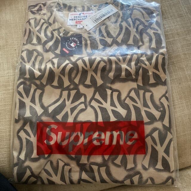 Supreme New York Yankees™ Airbrush Tシャツ