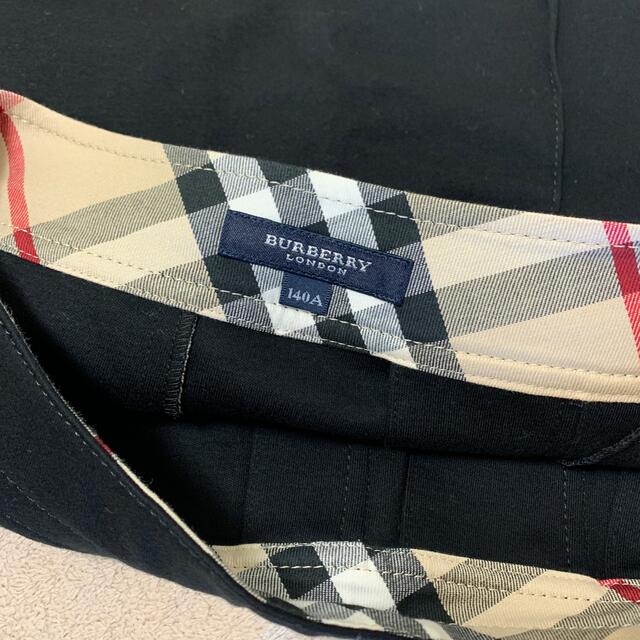 BURBERRY(バーバリー)の美品！BURBERRY スカート 140cm キッズ/ベビー/マタニティのキッズ服女の子用(90cm~)(スカート)の商品写真