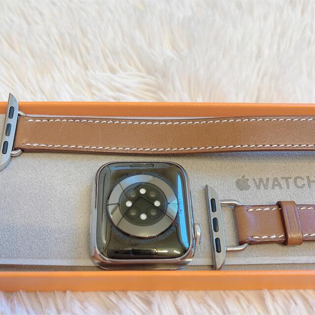 Hermes(エルメス)のApple Watch 6 エルメス  アップルウォッチ　HERMES レディースのファッション小物(腕時計)の商品写真