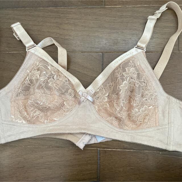 シャルレ(シャルレ)のシャルレ⭐︎ブラジャー　A85 レディースの下着/アンダーウェア(ブラ)の商品写真