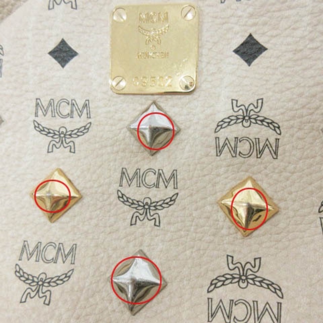 MCM(エムシーエム)のMCM リュック ベージュ レディースのバッグ(リュック/バックパック)の商品写真