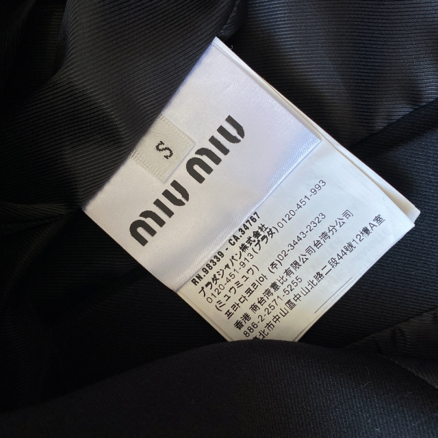 miumiu - MIUMIU ロゴ刺繍 シングルブレストブレザーの通販 by おおの's shop｜ミュウミュウならラクマ