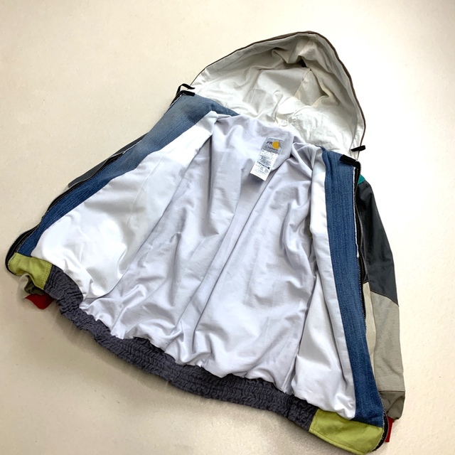 carhartt(カーハート)の希少 1点モノ Carhartt カーハート ツギハギ ダックパーカー メンズのジャケット/アウター(ブルゾン)の商品写真