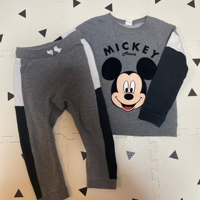 Disney(ディズニー)の完売品 レア ❤️ H&M ミッキー スウェット & ジョーカーパンツ  104 キッズ/ベビー/マタニティのキッズ服男の子用(90cm~)(Tシャツ/カットソー)の商品写真