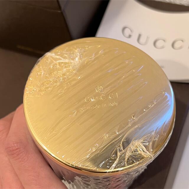 Gucci(グッチ)の新品未使用 グッチキャンドル2個セット GUCCIキャンドル アロマキャンドル ハンドメイドのインテリア/家具(アロマ/キャンドル)の商品写真