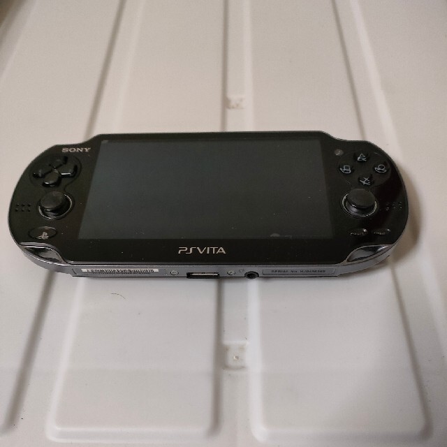PlayStation®Vita クリスタル 激安単価で ブラック Wi-Fiモデル 素敵でユニークな