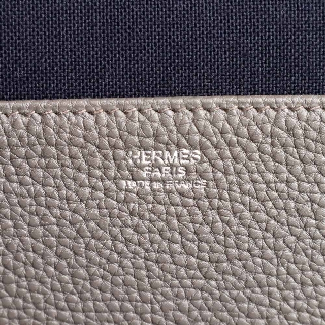 【なカラーリ】 Hermes - エルメス レザー ヴィクトリア ライト ブリーフケース（未使用　展示品）の通販 by ブランドシティ｜エルメスならラクマ シティによ