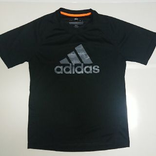 アディダス(adidas)のアディダス　Ｔシャツ　Mサイズ(Tシャツ/カットソー(半袖/袖なし))