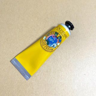 ロクシタン(L'OCCITANE)のハンドクリーム　ミニサイズ　バニラブーケ(ハンドクリーム)