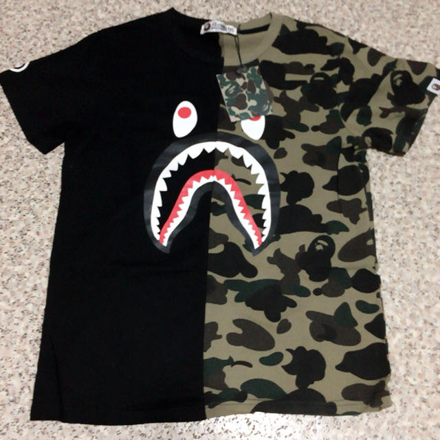 a bathing ape シャーク tシャツ | フリマアプリ ラクマ